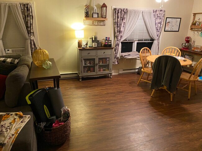 202 7th St, Unit #202 in West Easton, PA - Building Photo - Building Photo