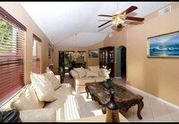 9148 Magnolia Ct in Davie, FL - Foto de edificio - Building Photo