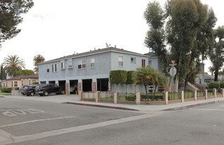 5714-5718 Mayflower Ave in Maywood, CA - Building Photo