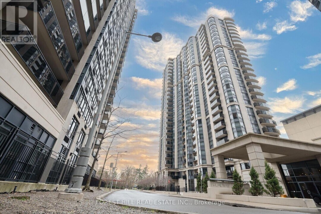 155 Beecroft Rd in Toronto, ON - Building Photo