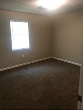 608 Reynolds A in Ozark, AL - Building Photo - Building Photo