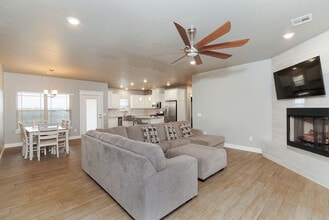 13806 NE Lafayette Dr in Elgin, OK - Building Photo - Building Photo