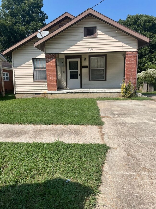 property at 708 Warner Ave