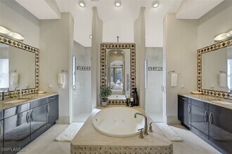 9581 Monteverdi Way in Ft. Myers, FL - Building Photo - Building Photo