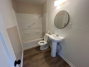 1242 N Ohio Ave in Wichita, KS - Building Photo - Building Photo