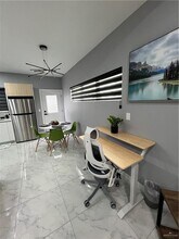 1421 E Iris Ave in McAllen, TX - Building Photo - Building Photo