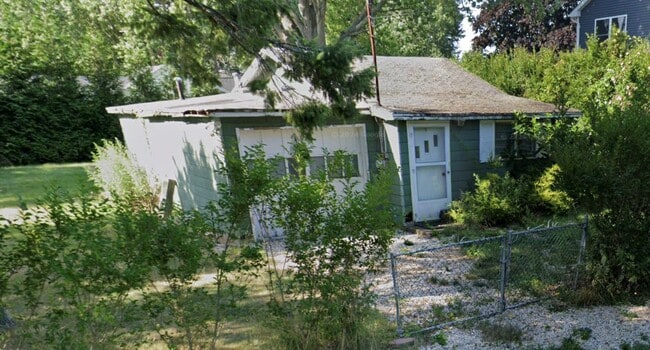 property at 208 Forest Rd W