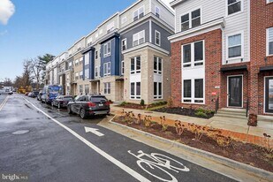 3612 Farr Ave in Fairfax, VA - Building Photo