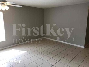1212 E 108th Ave in Tampa, FL - Building Photo - Building Photo