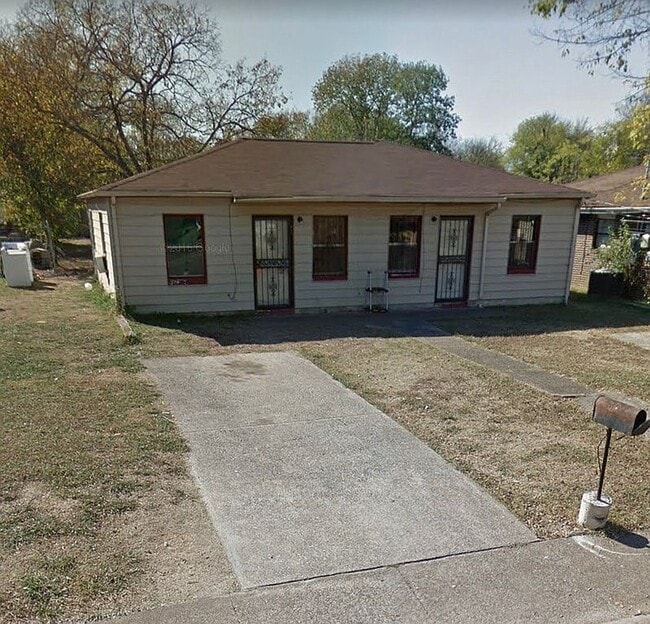 property at 2016 Rawlings St