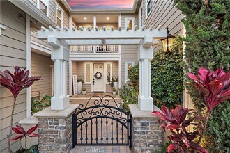 29 Hallcrest Dr, Unit AUCMZD in Mission Viejo, CA - Building Photo - Building Photo