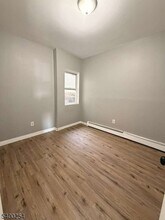 264 1st St, Unit 6 in Elizabeth, NJ - Building Photo - Building Photo