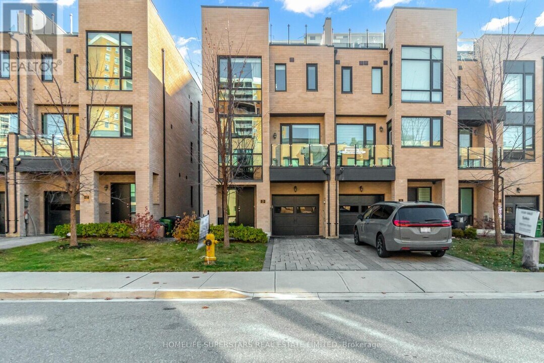 29 Pony Farm Dr in Toronto, ON - Building Photo