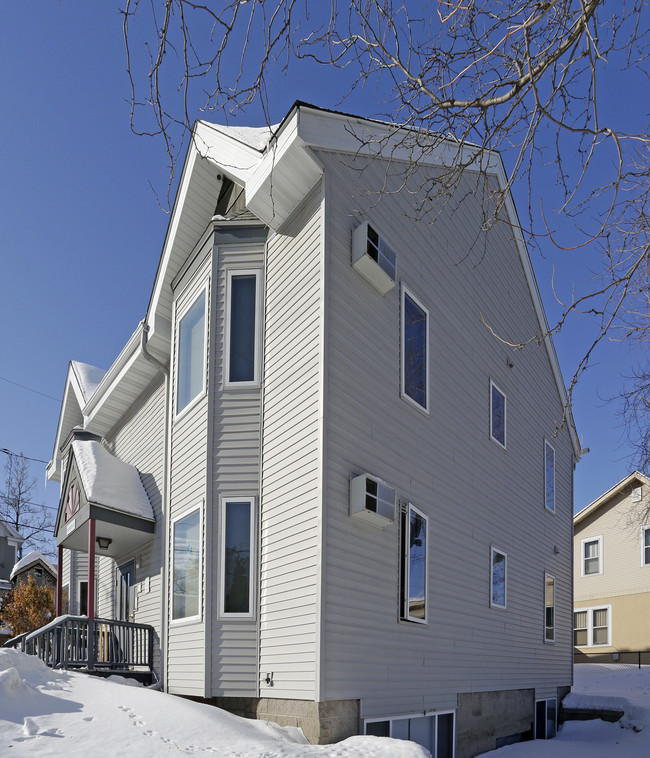 8 Winter St in St. Paul, MN - Building Photo - Building Photo