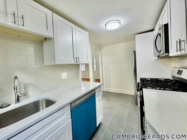 38 Gibson St in Cambridge, MA - Building Photo - Building Photo