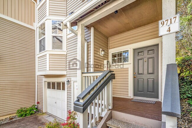 9717 178th Pl NE in Redmond, WA - Foto de edificio - Building Photo