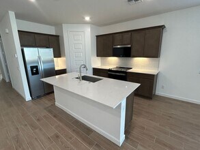 17728 W Vogel Ave in Glendale, AZ - Building Photo - Building Photo