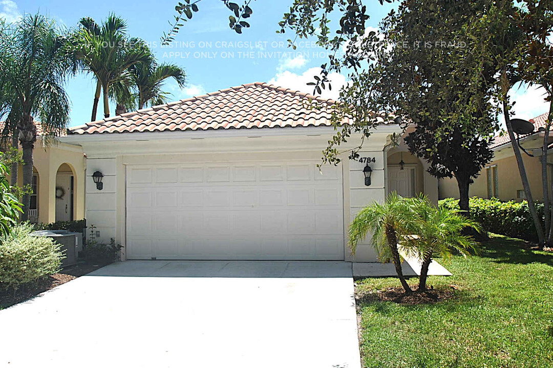 4784 Temple Dr in Delray Beach, FL - Building Photo