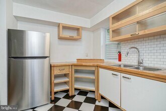 1208 Webster St in Philadelphia, PA - Building Photo - Building Photo