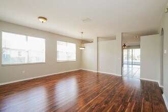 16306 Bridgeglade Ln in Lithia, FL - Building Photo - Building Photo