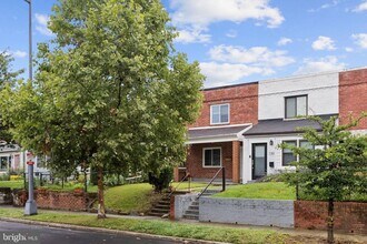 128 33rd St NE in Washington, DC - Building Photo - Building Photo