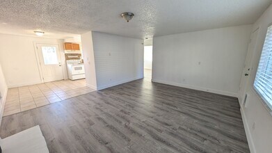 23031 SW Main St in Sherwood, OR - Building Photo - Building Photo