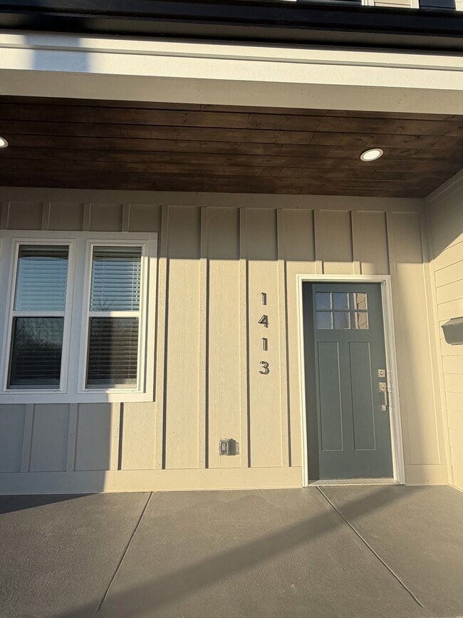 1413 Woodbine Ave in Knoxville, TN - Foto de edificio - Building Photo