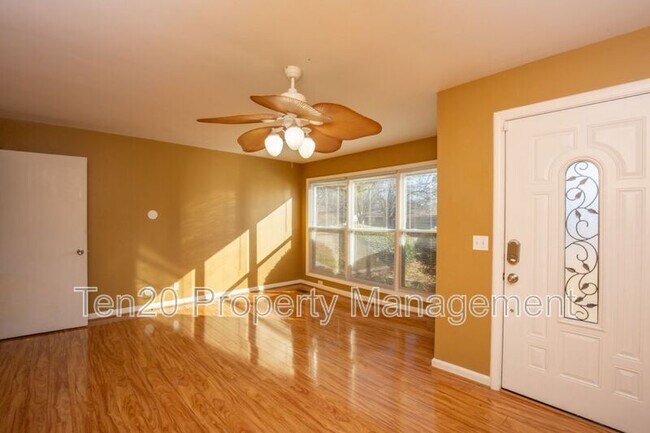 5057 3rd Ave in Columbus, GA - Foto de edificio - Building Photo