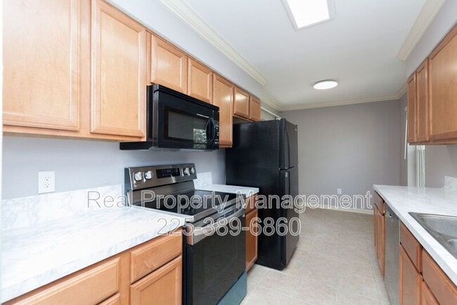 8155 Jefferson Hwy in Baton Rouge, LA - Building Photo - Building Photo