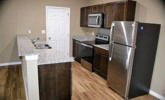 1204 N 18th St, Unit 1102 in Killeen, TX - Building Photo