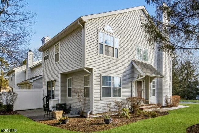 13 Winding Brook Rd in Hamburg, NJ - Building Photo - Building Photo