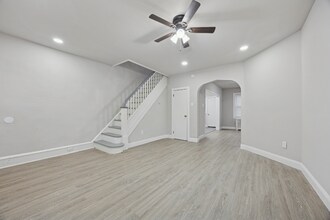 5846 Angora Terrace in Philadelphia, PA - Building Photo - Building Photo