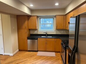 7620 Delmar Blvd, Unit 7618 delmar in University City, MO - Building Photo - Building Photo