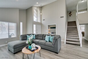 6585 Minton Ct in Las Vegas, NV - Building Photo