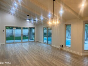 7606 E Vía De Lindo in Scottsdale, AZ - Building Photo - Building Photo