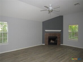 18913 Leigh Ln in Pflugerville, TX - Building Photo - Building Photo