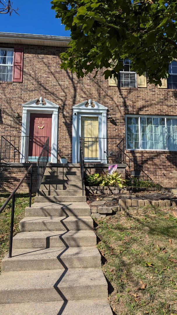 138 Parkside Dr