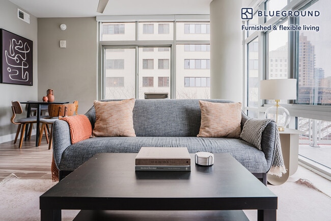 4800 Auburn Ave, Unit SI FL3-ID915 in Bethesda, MD - Foto de edificio - Building Photo