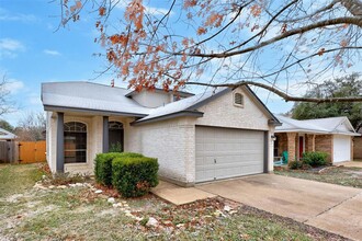 708 Luke Ln in Leander, TX - Foto de edificio - Building Photo