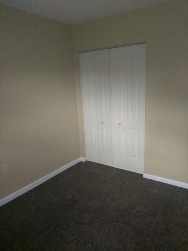 property at 4904 Saddlebrook Ln