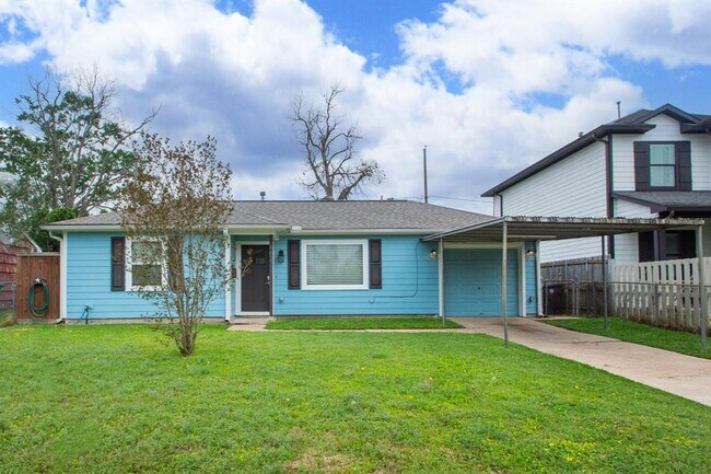 6637 Midfield Dr in Houston, TX - Building Photo - Building Photo