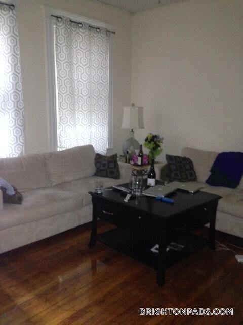 10 Lothian Rd in Boston, MA - Foto de edificio - Building Photo