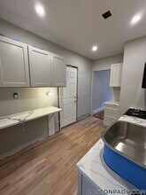 99 Hancock St, Unit 2 in Cambridge, MA - Foto de edificio - Building Photo