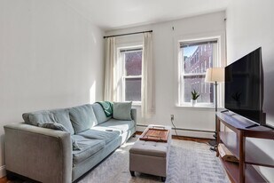 10 Fleet St, Unit 1 in Boston, MA - Building Photo