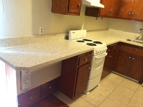 530 Veteran Ave in Los Angeles, CA - Building Photo - Building Photo