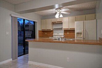 5282 Coral Ct in Orlando, FL - Building Photo - Building Photo