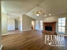 4818 Lanett Dr in Pensacola, FL - Building Photo