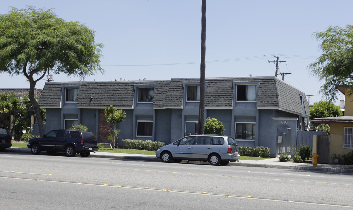 810 S Anaheim Blvd in Anaheim, CA - Foto de edificio
