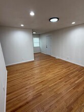 3936 S Pleasant St in Independence, MO - Building Photo - Building Photo