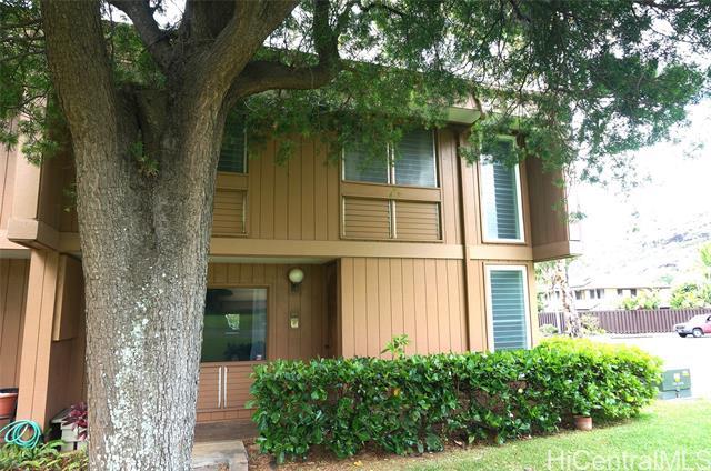 property at 375D Haleloa Pl